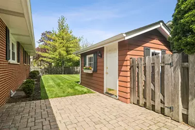 1600 E Linden Lane, Mount Prospect, IL 60056 - Photo 28