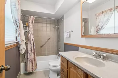 1600 E Linden Lane, Mount Prospect, IL 60056 - Photo 16