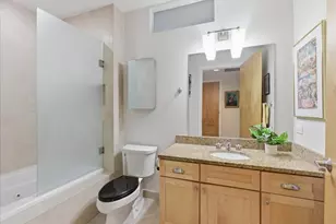2515 Prairie Ave, Evanston, IL 60201 - Photo 14
