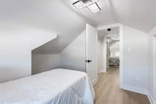 2629 N 77th Ct, Elmwood Park, IL 60707 - Photo 22