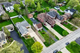 586 W Armitage Ave, Elmhurst, IL 60126 - Photo 6