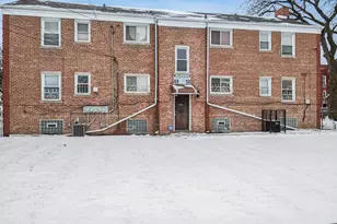 8949 S Blackstone Ave, Chicago, IL 60619 - Photo 2