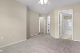 1660 Grove Ave, Schaumburg, IL 60193 - Photo 12