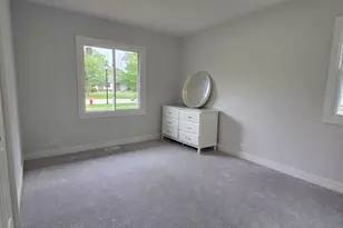 72 Braemar Dr, Elk Grove Village, IL 60007 - Photo 12
