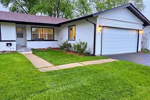 72 Braemar Dr, Elk Grove Village, IL 60007 - Photo 2