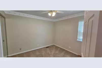 450 Rosewood Crossing, Lindenhurst, IL 60046 - Photo 22