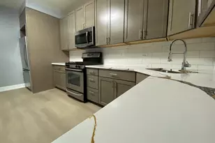 2323 W Fullerton Ave, Chicago, IL 60647 - Photo 10
