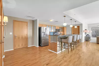 301 N Neil Street #711, Champaign, IL 61820 - Photo 6