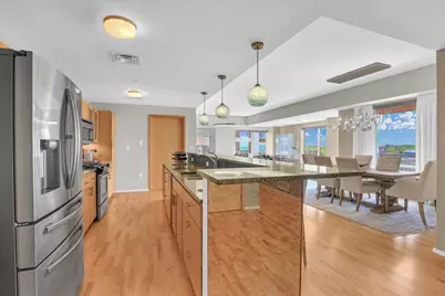 301 N Neil Street #711, Champaign, IL 61820 - Photo 8