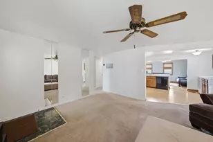 8871 S Beck Pl, Hometown, IL 60456 - Photo 6