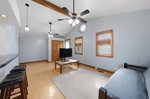 8871 S Beck Pl, Hometown, IL 60456 - Photo 10