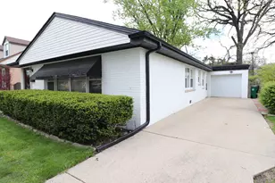817 Rowe Ave, Park Ridge, IL 60068 - Photo 1
