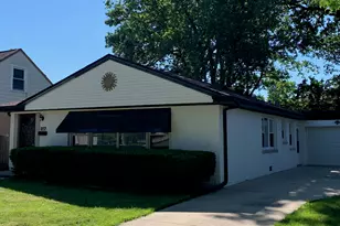 817 Rowe Ave, Park Ridge, IL 60068 - Photo 1