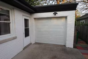 817 Rowe Ave, Park Ridge, IL 60068 - Photo 4