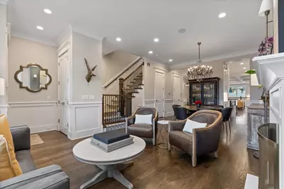 1924 W Farragut Avenue, Chicago, IL 60640 - Photo 6