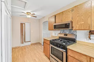 150 E Mill St, Wauconda, IL 60084 - Photo 10