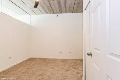 630 N Franklin Street #702, Chicago, IL 60654 - Photo 6