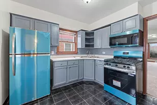 13904 S Tracy Ave, Riverdale, IL 60827 - Photo 8