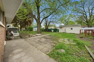 1354 Hirsch Ave, Calumet City, IL 60409 - Photo 22