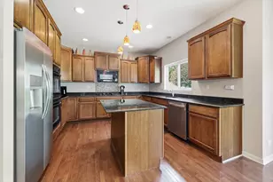 3328 Chase Ln, Elgin, IL 60124 - Photo 14
