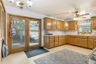 S475 Old York Rd, Elmhurst, IL 60126 - Photo 6