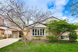 8922 Ewing Ave, Evanston, IL 60203 - Photo 2