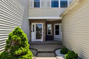 416 Grace Dr, Lake in the Hills, IL 60156 - Photo 32