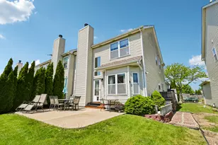416 Grace Dr, Lake in the Hills, IL 60156 - Photo 24