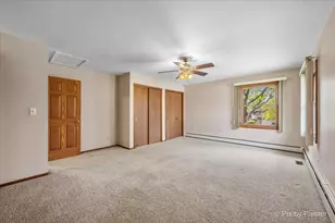 262 Woodville Ln, Schaumburg, IL 60193 - Photo 12