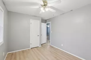 1134 Franklin Ave, Winthrop Harbor, IL 60096 - Photo 12