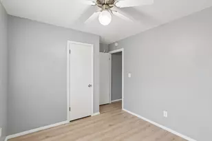 1134 Franklin Ave, Winthrop Harbor, IL 60096 - Photo 16