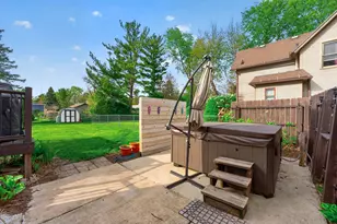 525 W Hurlbut Ave, Belvidere, IL 61008 - Photo 32