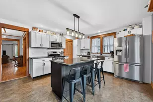 525 W Hurlbut Ave, Belvidere, IL 61008 - Photo 8