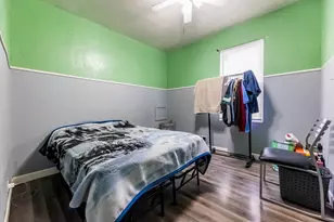 14010 S Green Bay Ave, Burnham, IL 60633 - Photo 10