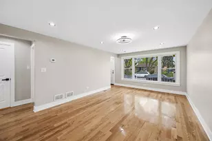 12621 S Wood St, Calumet Park, IL 60827 - Photo 4