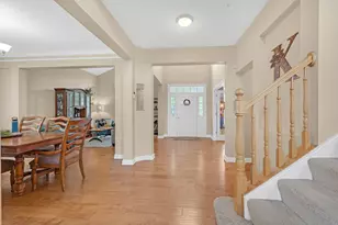 5791 Providence Dr, Hoffman Estates, IL 60192 - Photo 6