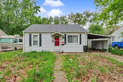 1116 W Columbia Avenue, Champaign, IL 61821 - Photo 1