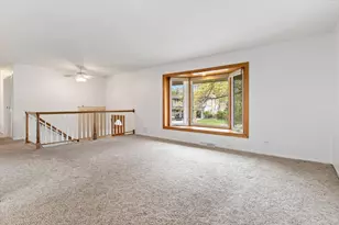 644 N Glenn Dr, Palatine, IL 60074 - Photo 4