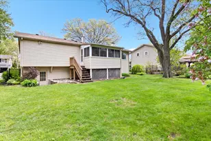 644 N Glenn Dr, Palatine, IL 60074 - Photo 26