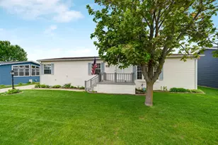 5412 Cypress Ln, Machesney Park, IL 61115 - Photo 4