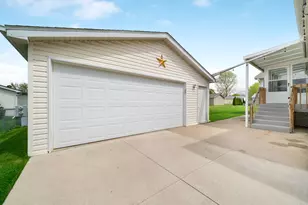5412 Cypress Ln, Machesney Park, IL 61115 - Photo 6