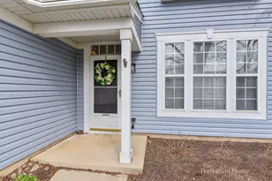 2414 Savoy Ct, Aurora, IL 60503 - Photo 2