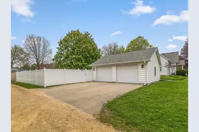 101 S Hickory Street, Shannon, IL 61078 - Photo 4
