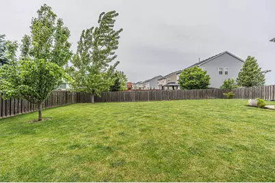 4034 Hunt Club Drive, Oswego, IL 60543 - Photo 26
