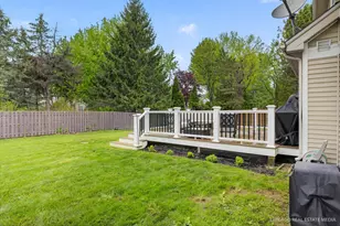 1353 Royal Oak Ln, Lake in the Hills, IL 60156 - Photo 28