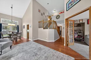 1353 Royal Oak Ln, Lake in the Hills, IL 60156 - Photo 2