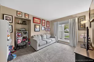 1353 Royal Oak Ln, Lake in the Hills, IL 60156 - Photo 12