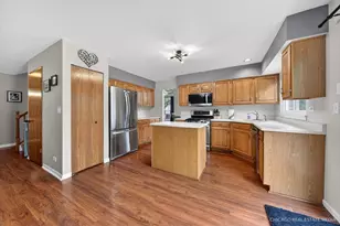 1353 Royal Oak Ln, Lake in the Hills, IL 60156 - Photo 8