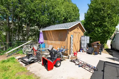 220 E Lincoln Avenue, Belvidere, IL 61008 - Photo 28