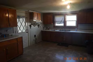 214 N 1st St, Neponset, IL 61345 - Photo 4